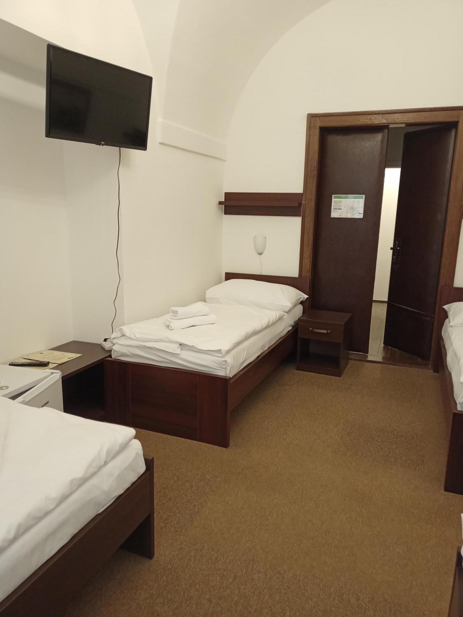 Quadruple Room Bathroom